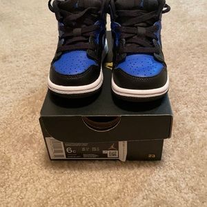 Toddler boy Jordan 1 size 6
